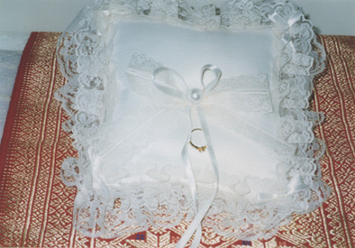 HM Deluxe Ring Pillow