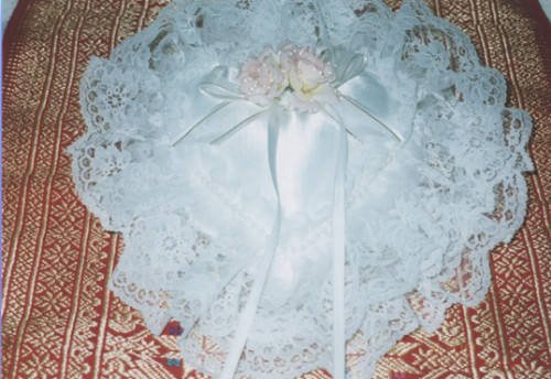 HM Deluxe Heart Ring Pillow